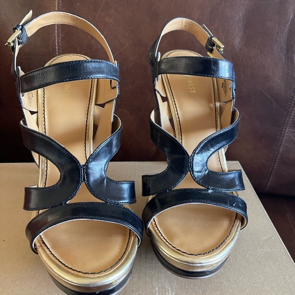 Black and gold sexy sling back stilettos size 9 - Picture 2 of 7